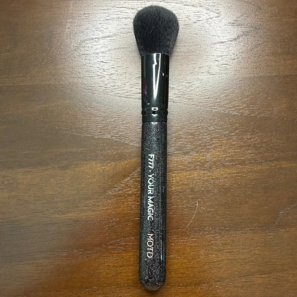 New MOTD F777 Your Magic Makeup Brush